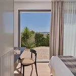 A'more - Seafront Retreat *
