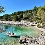 A'more - Seafront Retreat Willa Trogir