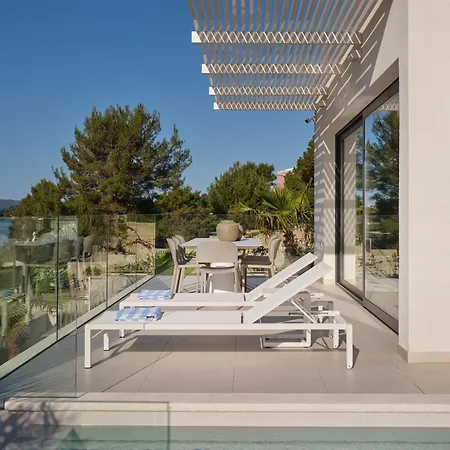 A'more - Seafront Retreat * Trogir