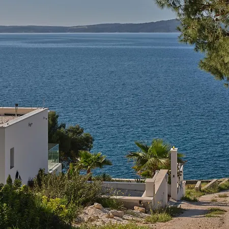 A'more - Seafront Retreat Villa