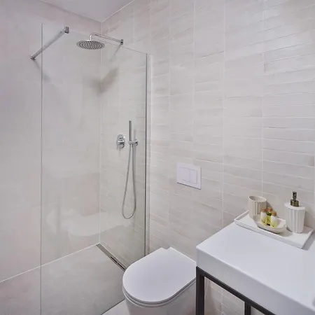 A'more - Seafront Retreat * Trogir