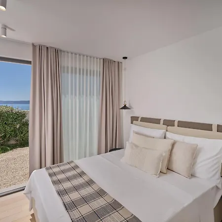 A'more - Seafront Retreat Villa