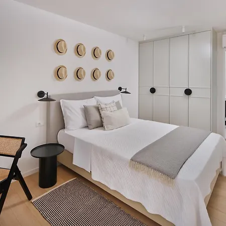 Villa A'more - Seafront Retreat