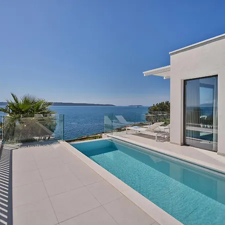 A'more - Seafront Retreat * Trogir