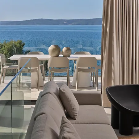 A'more - Seafront Retreat 빌라 트로기르