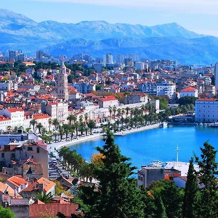 A'more - Seafront Retreat Trogir