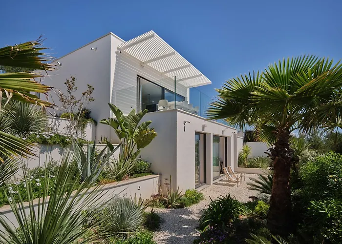 A'more - Seafront Retreat Villa *