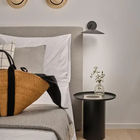 A'more - Seafront Retreat