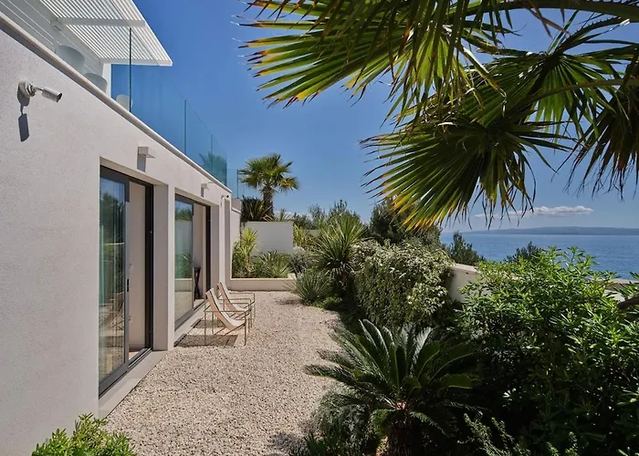 A'more - Seafront Retreat Trogir